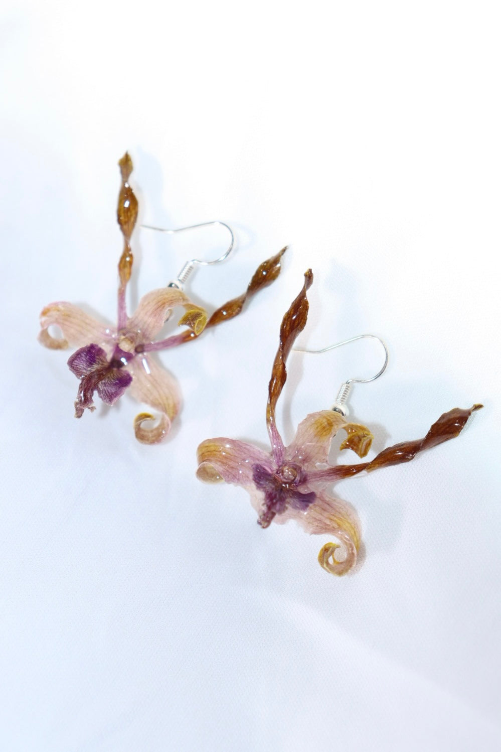 🌸 Dendrobium Happy Family Earrings – Silver Plated Hooks