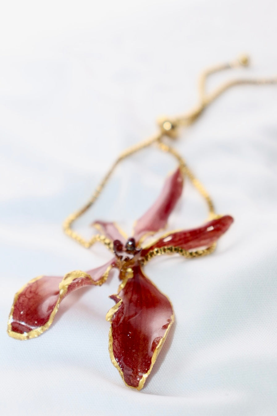 ❤️ Renanthera Orchid Bracelet – Adjustable Gold Chain
