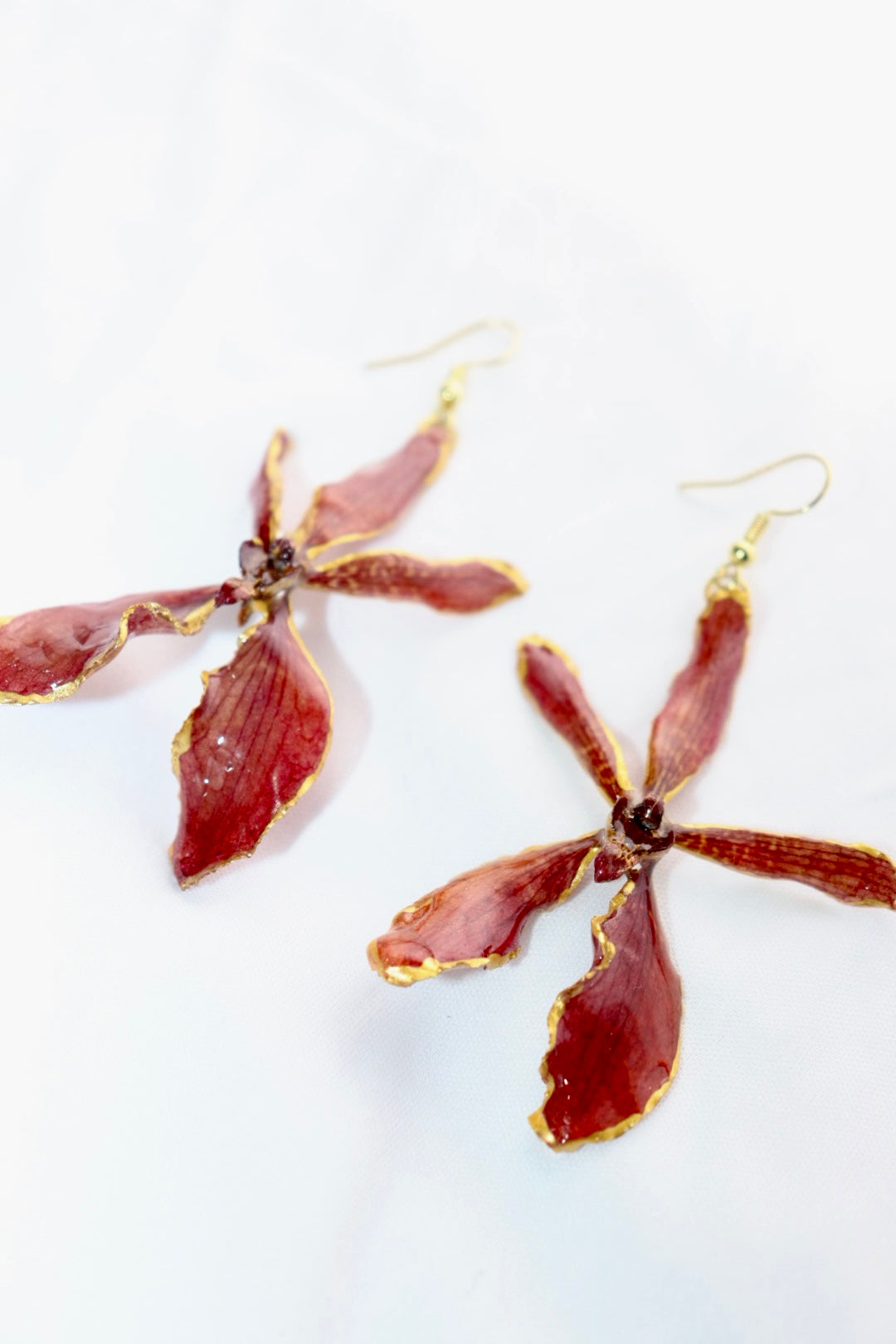 ❤️ Renanthera Red Orchid Earrings – Gold-Edged Petals & Hooks