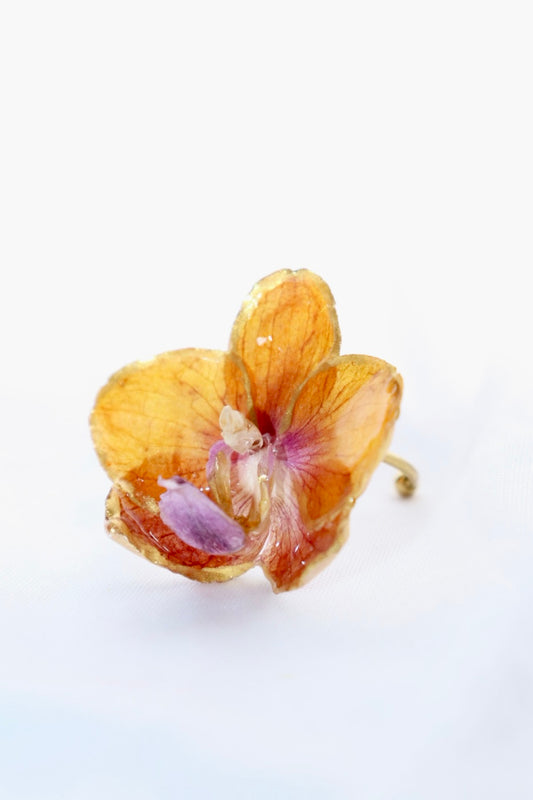 🧡 Phalaenopsis Orange Orchid Ring – Adjustable Gold Band